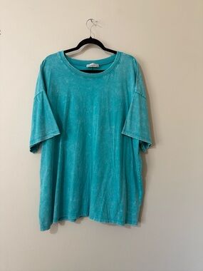 Zenana Outfitters Washed Teal Short Sleeve Women’s Tee. PTP 29. Never Worn.